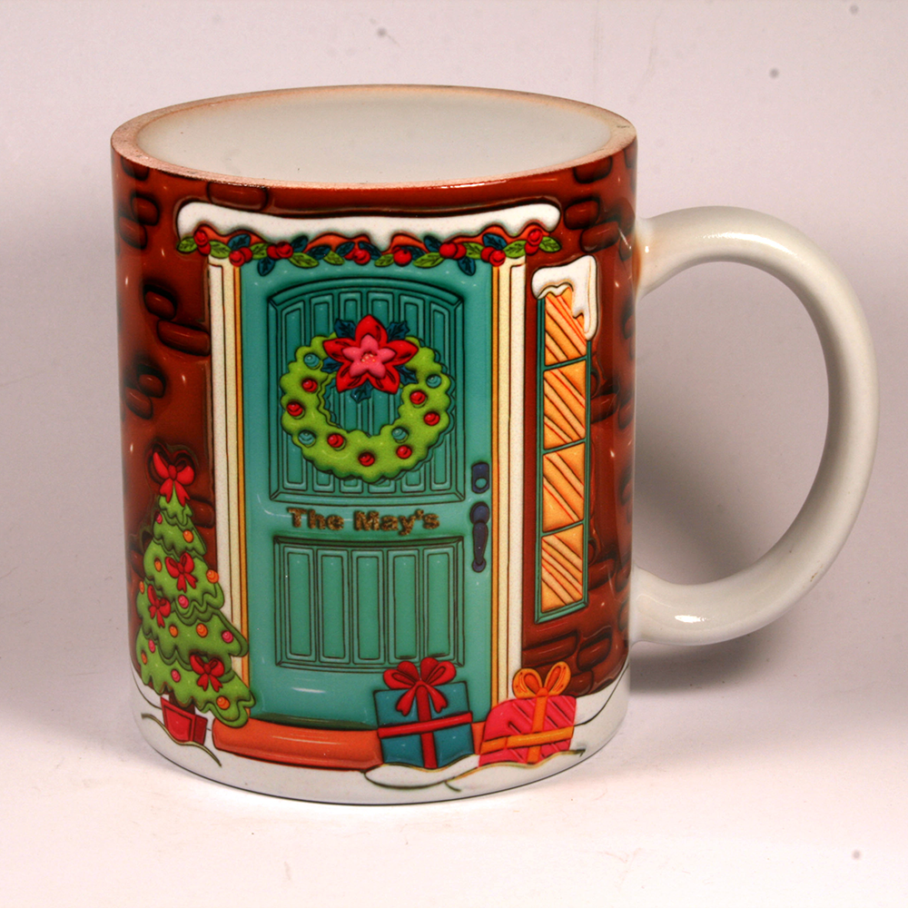 CHRISTMAS MUG - 3D WREATH DOOR