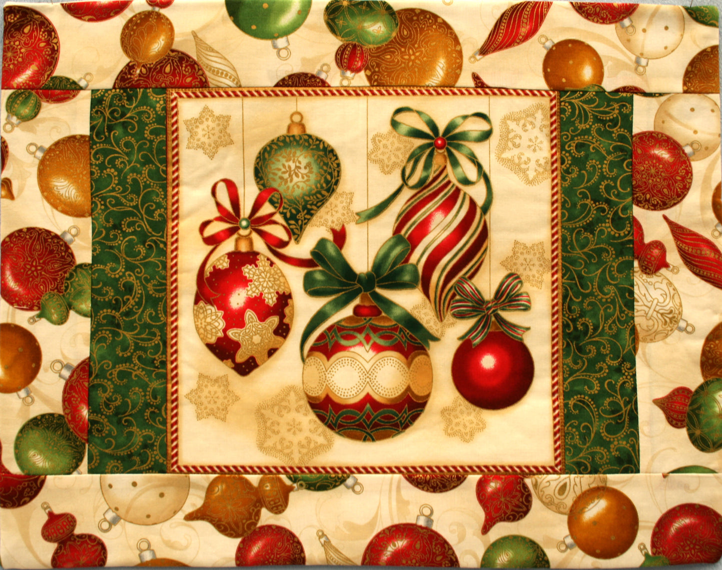 Christmas Fabric Placemat - Red Green & Gold (Set of 4)