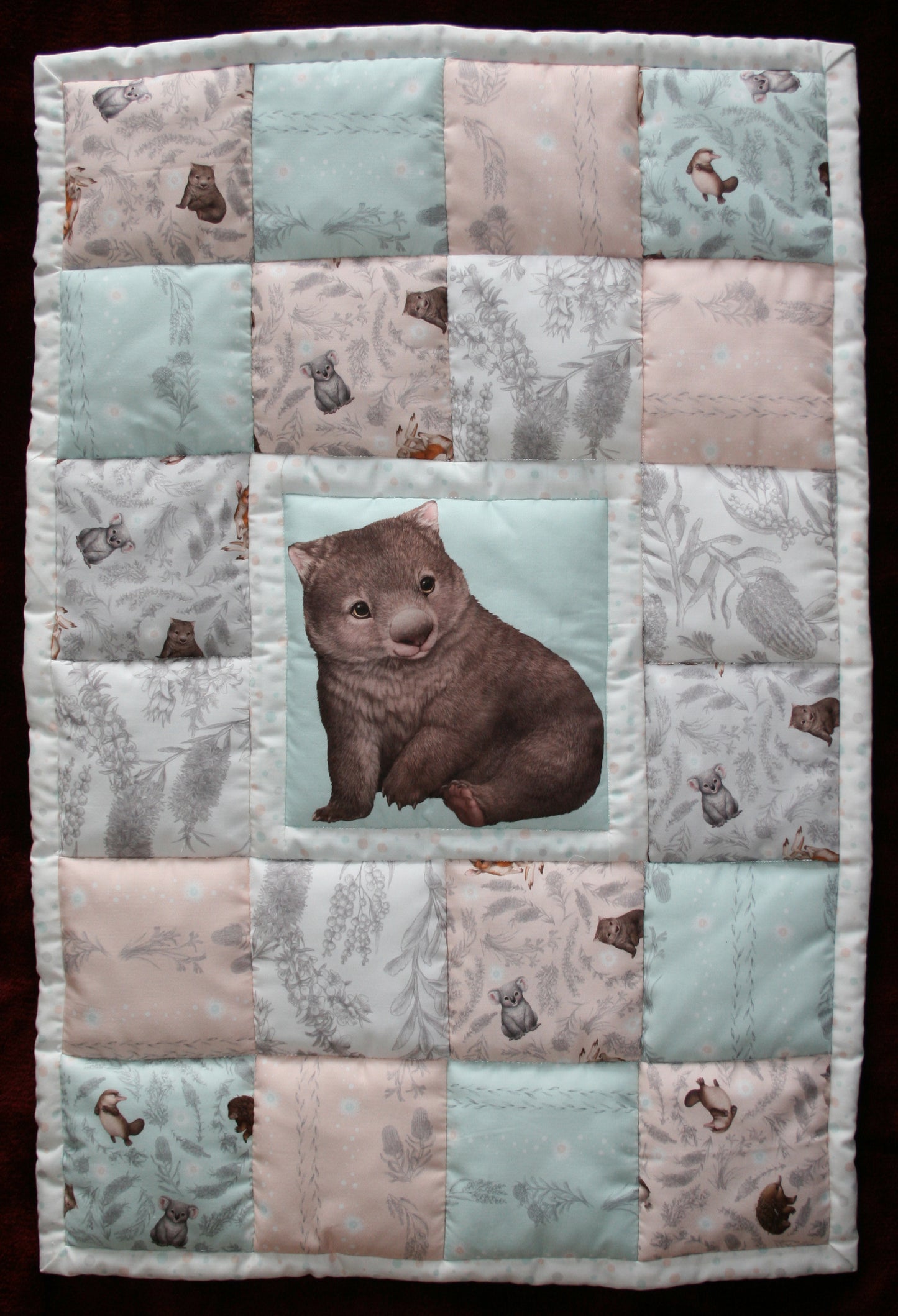 BASSINET QUILT - Australiana - Wombat 2