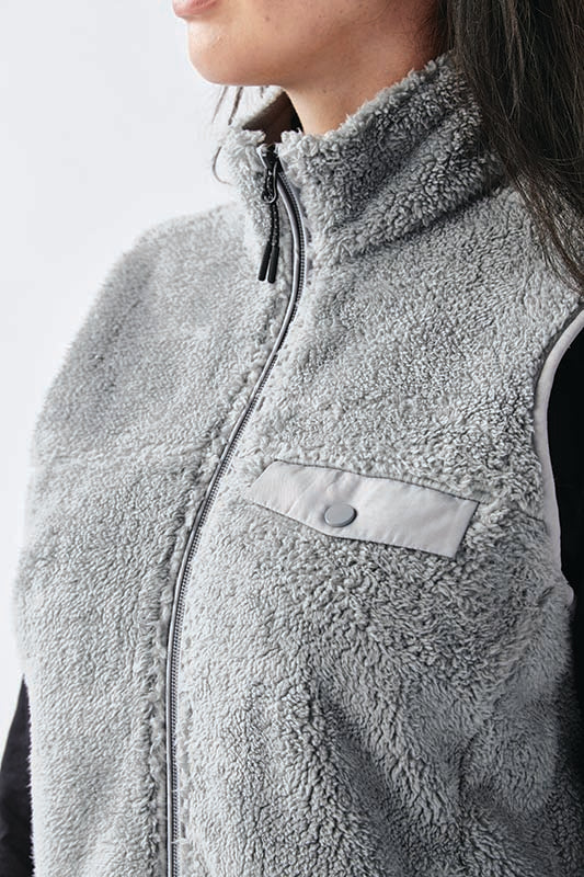 DLV-1W Women's Bergen Sherpa Fleece Vest