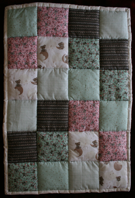 BASSINET QUILT 1 - Bears