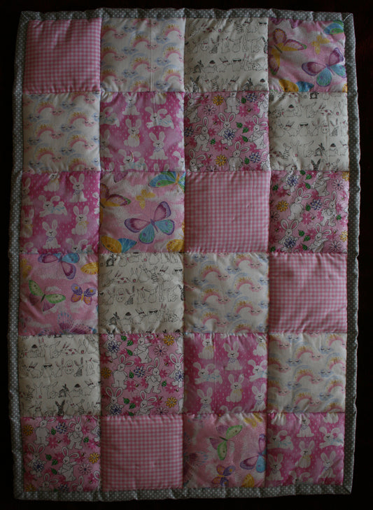 BASSINET QUILT 16 - Bunnies & Butterflies