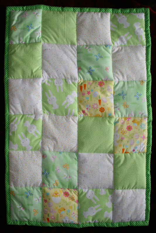 BASSINET QUILT 9 - Bunnies