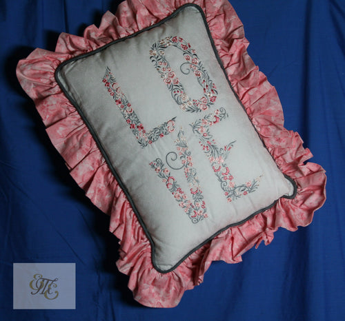 Pillow - LOVE Floral